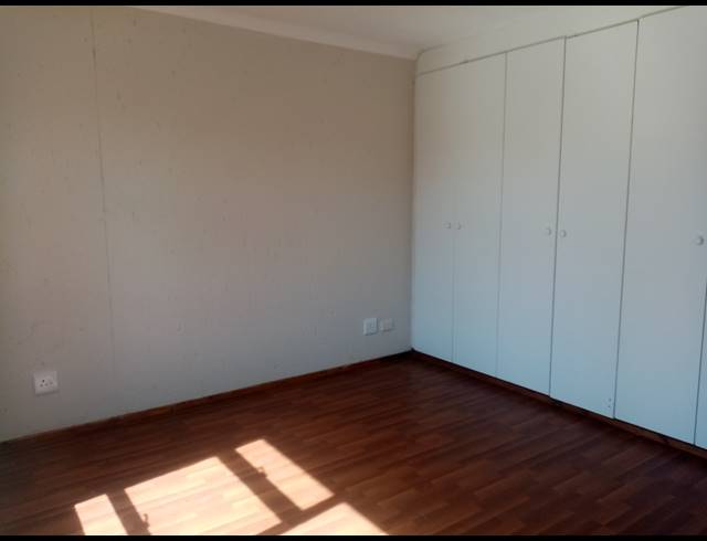 2 BEDROOM SECTIONAL TITLE FOR SALE IN EVELEIGH